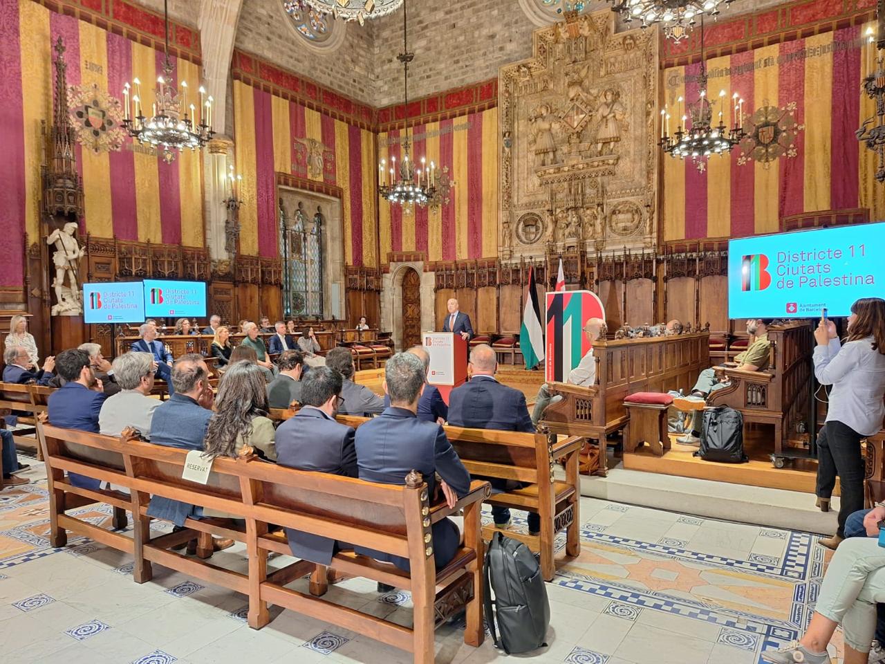إطلاق مبادرة للتعاون بين المدن الفلسطينية وبلدية برشلونة